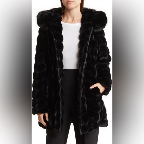 COPY - Grooved Faux Fur Hooded Coat WORN ONCE - Picture 1 of 4